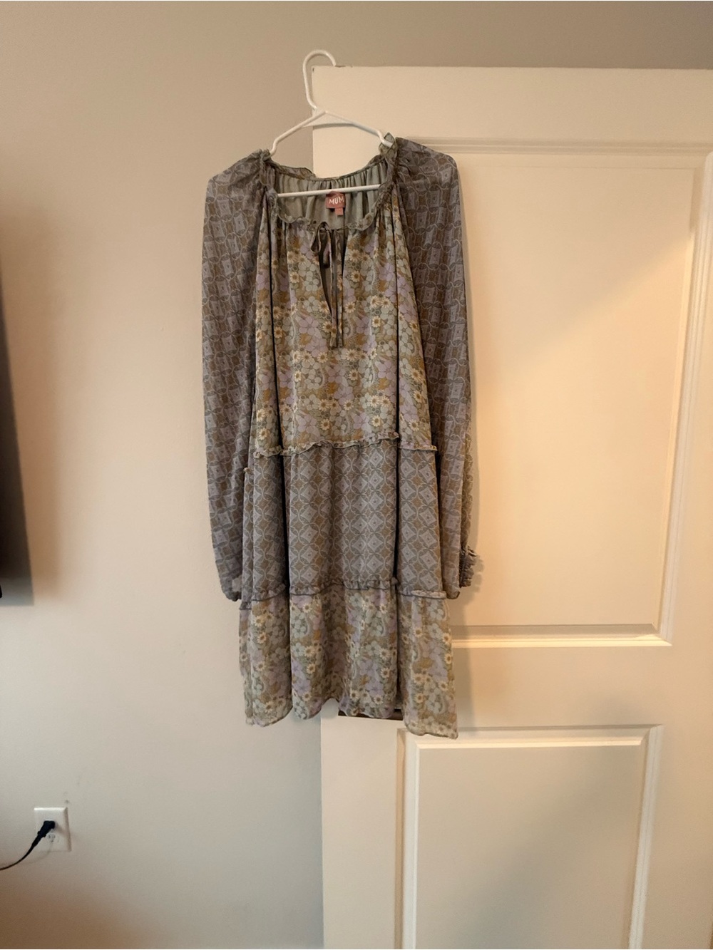 Show Me Your MuMu Gray Floral Tiered Long-Sleeve Dress